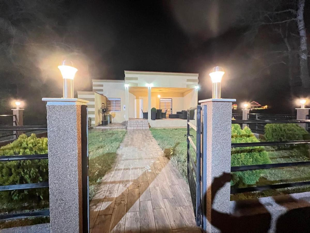 VillaVersa Ulcinj Esterno foto